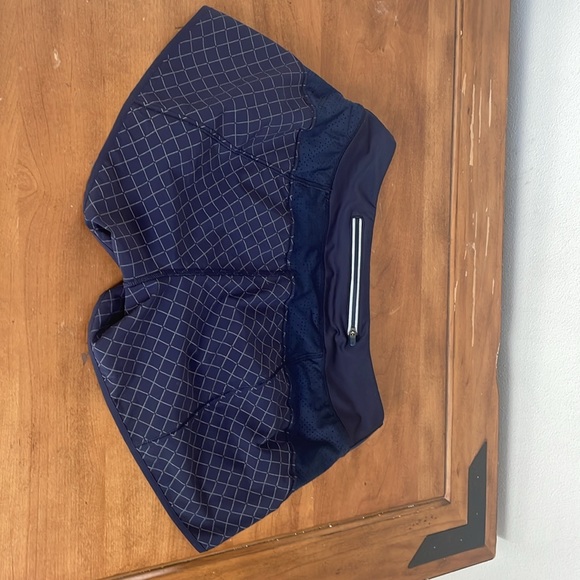 Athleta Women's Navy Athletic Shorts Size Small - Picture 5 of 9